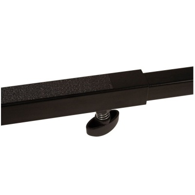 barra metálica preta com parafuso de aperto manual