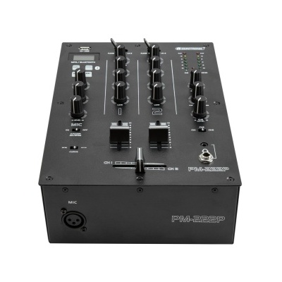 Mesa de mistura DJ preta com botões, sliders e porta MIC