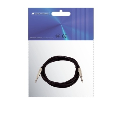 Cabo de áudio com conectores jack em embalagem azul e branca