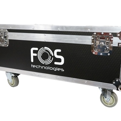 Mala preta de transporte com texto FOS technologies em branco