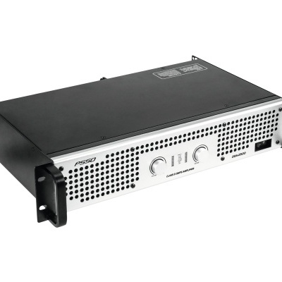 Amplificador profissional de som de rack preto com painel frontal metálico prateado