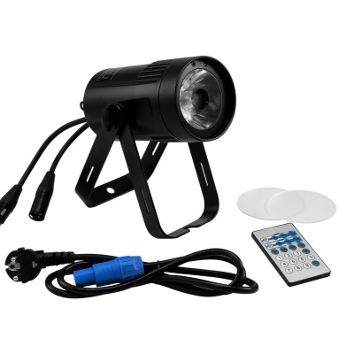 Projetor de luz preto com suporte e acessórios sobre fundo branco