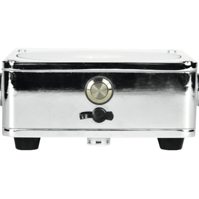 Fogão portátil pequeno de metal cromado com botões e superfície plana