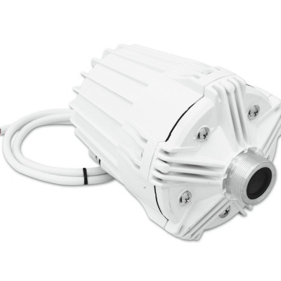 Dispositivo branco com lente frontal preta e cabo elétrico