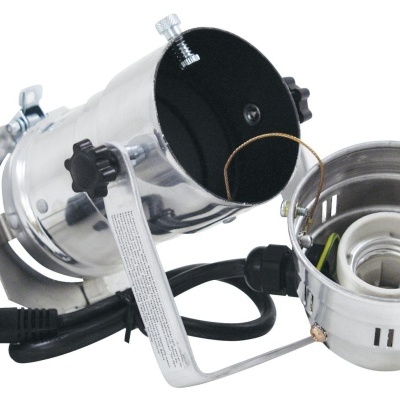 Projetor de luz LED com base metálica prateada e cabo preto