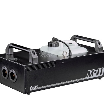 Máquina de fumo preta Antari M-11 com duas alças e reservatório de líquido