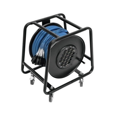 Carretel de cabo azul com estrutura metálica preta e rodas