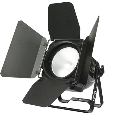 Projetor de luz profissional preto com abas reguláveis e suporte em metal