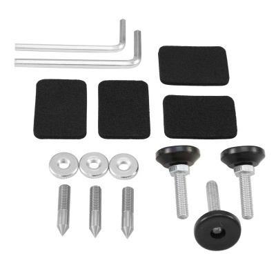 Conjunto de parafusos e acessórios metálicos e plásticos pretos