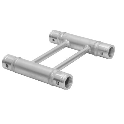 Estrutura metálica prateada com tubos cilíndricos interligados