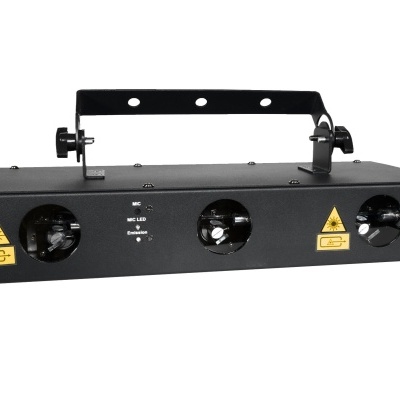 Aparelho preto retangular para luz laser com três lentes circulares e suporte ajustável