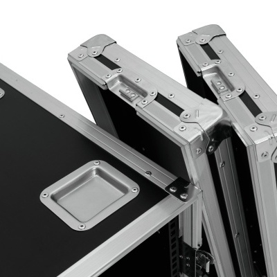 Caixas rígidas pretas com reforços de alumínio e pegas embutidas