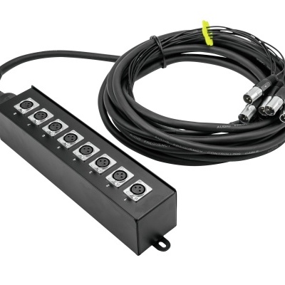 Multiplicador/extensão de áudio com oito entradas XLR e cabo preto longo