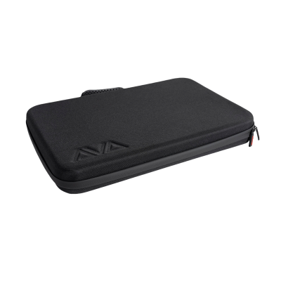 Mala rígida preta com fecho de correr e logótipo gravado