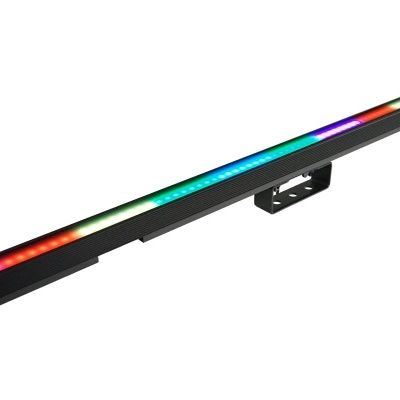 Barra de luz LED RGB metálica preta com base para fixação e luzes coloridas