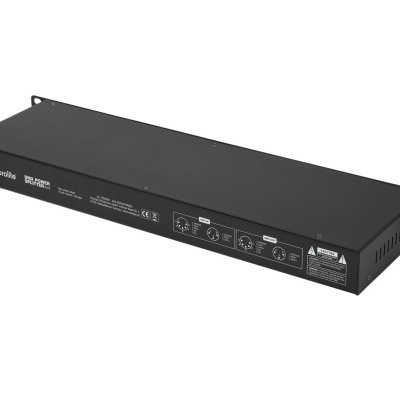 Equipamento electrónico preto com botões e portas de ligação