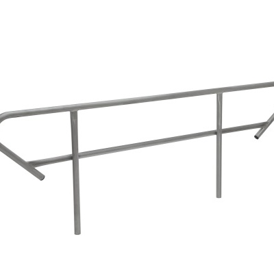 Barreira de segurança metálica cinzenta com suporte