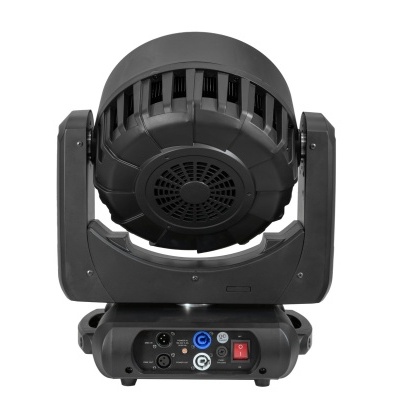 Luz profissional móvel preta com base retangular e ventoinha traseira