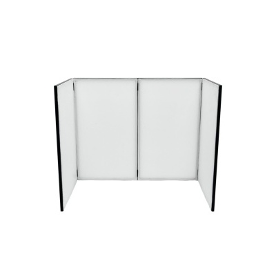 Divisor de escritório branco com bordas pretas em fundo branco