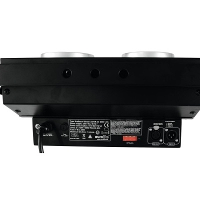 Parte traseira de equipamento eletrônico preto com ventoinhas, conectores XLR e etiquetas técnicas