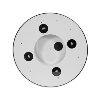 Chapéu branco com círculos pretos visto de cima