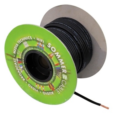 Bobina de cabo de áudio Sommer Cable com cabo preto e etiqueta verde