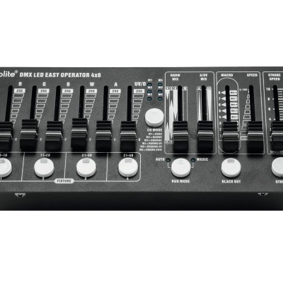 Mesa controle DMX Eurolite com botões e deslizantes pretos e brancos