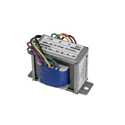 Transformador elétrico metálico com fios coloridos e etiquetas técnicas