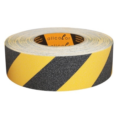 Rolo de fita antiderrapante amarelo e preta com riscas diagonais