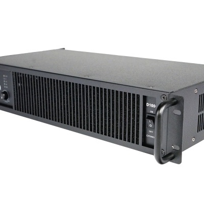 Amplificador profissional de áudio preto para rack com painéis de ventilação