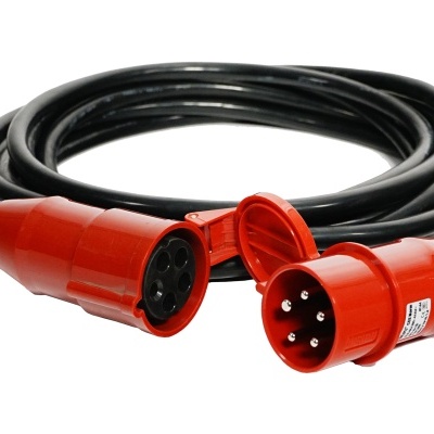 Cabo elétrico industrial preto com fichas vermelhas de cinco pinos