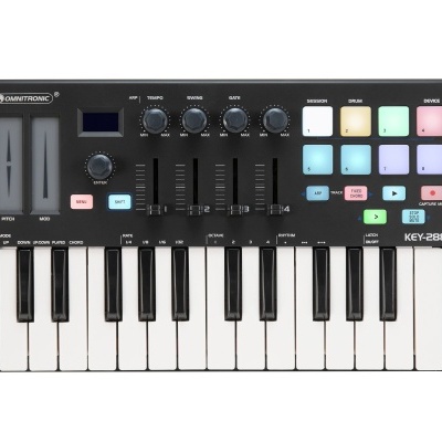 Controladora MIDI OMNITRONIC KEY-25B com teclas, botões e pads coloridos