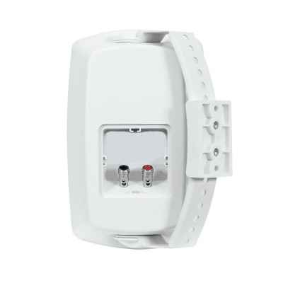 Relógio digital branco com pulseira de silicone branca e visor retangular