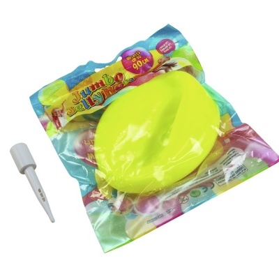 Bola inflável amarela com bico branco em embalagem colorida