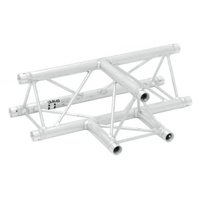 Estrutura metálica branca com tubos cilíndricos e suportes triangulares