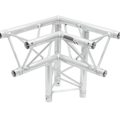 Estrutura metálica de canto em alumínio prateado com tubos e barras cruzadas