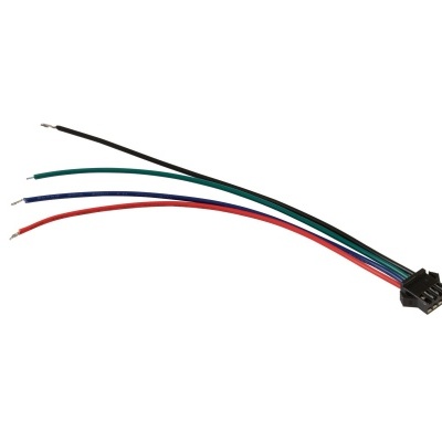 Conector elétrico com quatro fios coloridos