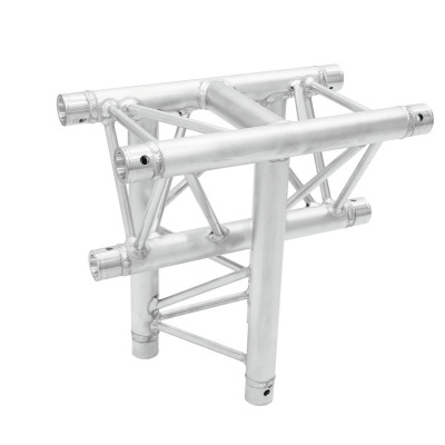 Estrutura metálica tubular com ligações e reforços diagonais
