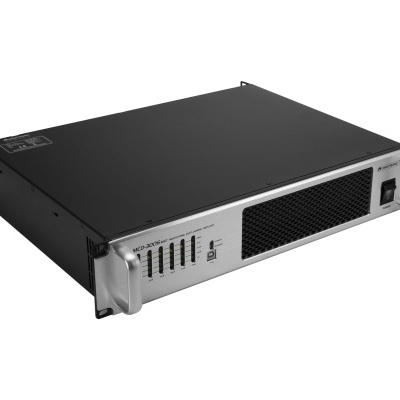 Amplificador de áudio profissional RCF HDL 20-AS preto e prateado para montagem em rack