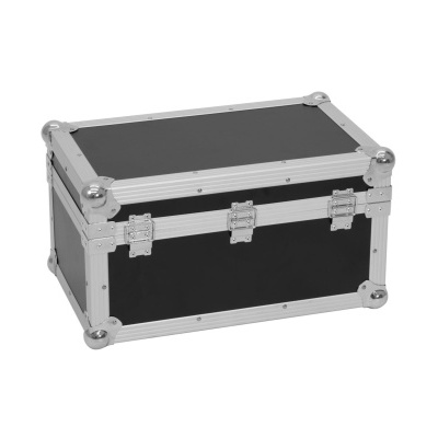 Mala de transporte preta com armação metálica prateada