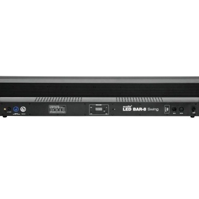 Aparelho LED BAR-8 Swing negro com controlos e conectores