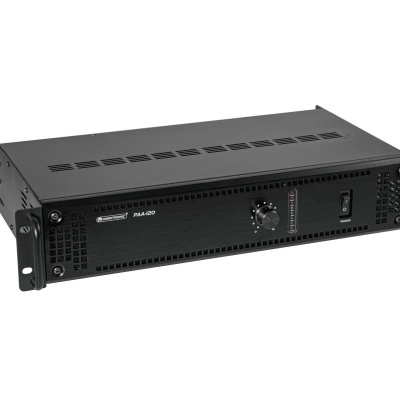 Amplificador áudio preto em rack com botão central e interruptor