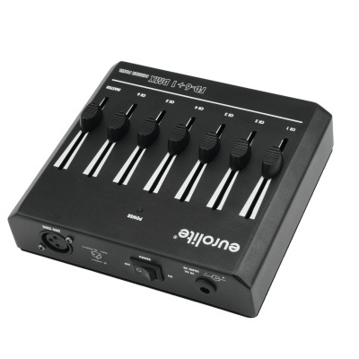 Módulo de controlo de iluminação DMX preto com 6 carris e botões Eurolite