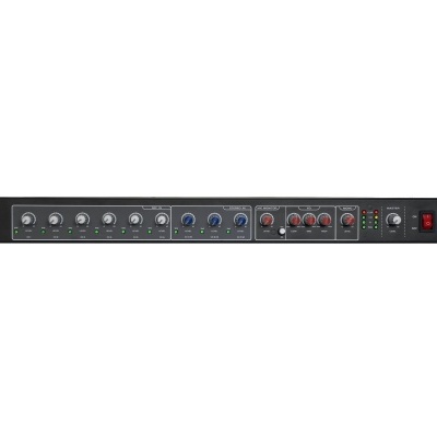 Amplificador mixer RM-120 ao estilo rack com botões e luzes LED no painel frontal