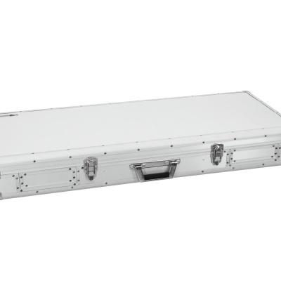 Mala rígida de transporte branca com fechos metálicos e pega central