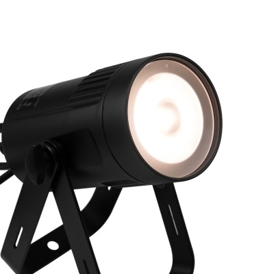 Projetor de luz LED preto com estrutura metálica