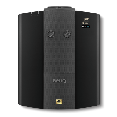 Projetor preto BenQ com inscrições DLP e 4K UHD