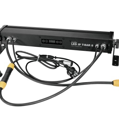 Barra de luz LED preta com cabos e visor digital