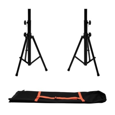 Suporte tripé preto com bolsa preta e alças laranja sobre fundo branco