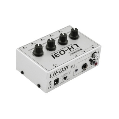 Interface ou mixer de áudio cinza LH-03I com botões pretos e várias entradas e saídas.
